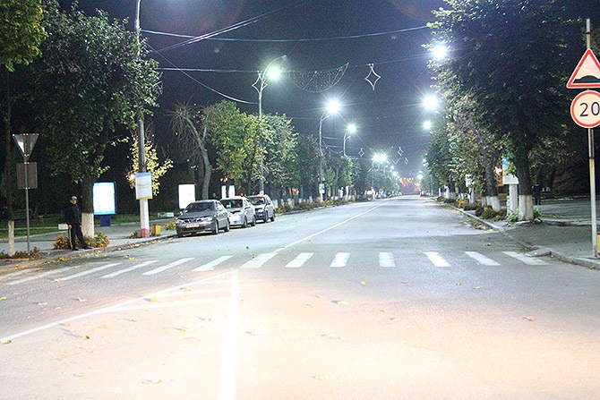 ПРОВЕДЕНА РЕКОНСТРУКЦИЯ СИСТЕМЫ ОСВЕЩЕНИЯ В НОВОГРАД-ВОЛЫНСКОМ