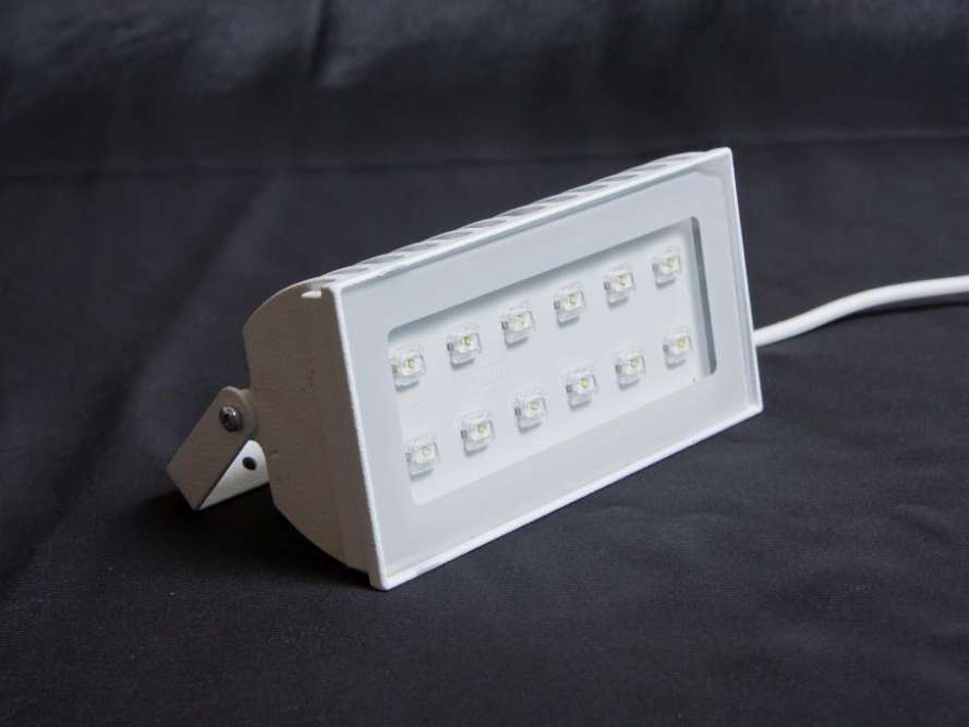 прожектор-нов11