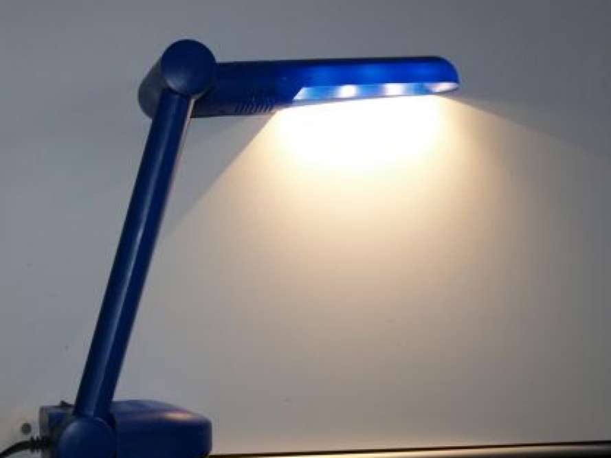 настольная лампа2